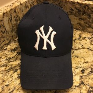 NY Yankee hat